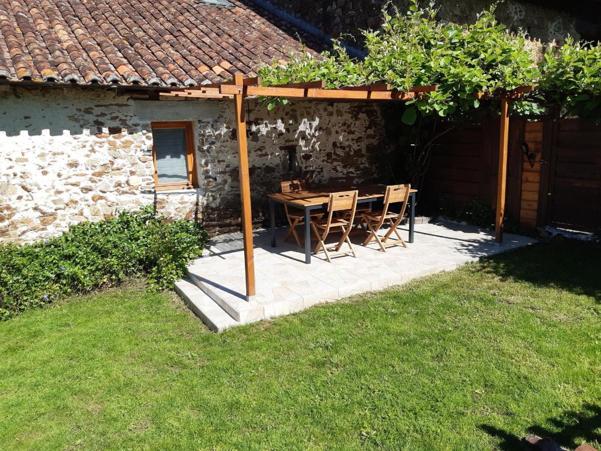 Le Figuier Villa Le Lindois Luaran gambar